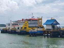 Cuaca Buruk, Kapal Ro-Ro dari Batam Tujuan Siak sempat Gagal Berangkat