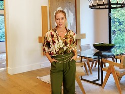 Model Ini Punya Masalah Seks Setelah Dipacari Bos Playboy 60 Tahun Lebih Tua