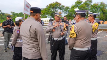 Operasi Ketupat 2025: Kecelakaan Turun, Asa Mudik Aman.