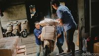 Kesibukan Jasa Ekspedisi Jelang Lebaran