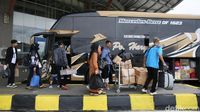 Pemudik di Terminal Pulo Gebang Mulai Meningkat
