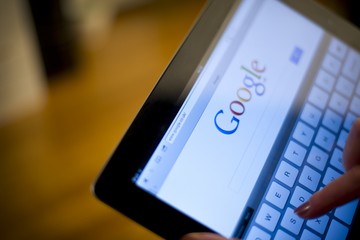 AI Jadi Senjata Makan Tuan, Google Kehilangan Rp 9.000 Triliun - Infolitik