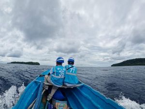 Menyalakan Cahaya untuk Ramadan di Kepulauan Banda Neira Menyalakan Cahaya untuk Ramadan di Kepulauan Banda Neira