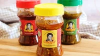 10 Oleh-oleh Makanan khas Surabaya, Kerupuk  hingga Spikoe