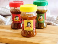 10 Oleh-oleh Makanan khas Surabaya, Kerupuk  hingga Spikoe