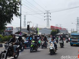 H-5 Lebaran, Pemudik Motor Mulai Dominasi Pantura Cirebon