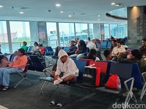 Lonjakan Penumpang di Bandara Ngurah Rai Diprediksi Mulai Hari Ini Lonjakan Penumpang di Bandara Ngurah Rai Diprediksi Mulai Hari Ini