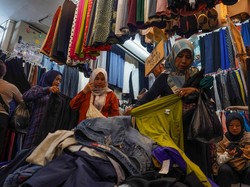 Mulai dari Lemari Sendiri, 3 Kebiasaan Ini Bantu Tekan Sampah Fashion