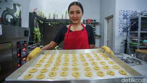 Intip Produksi Kue Kering Premium di Kabupaten Bogor