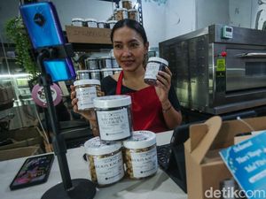 Modal Oven Hasil Doorprize, Retno Jadi Pengusaha Kue Kering Lebaran Modal Oven Hasil Doorprize, Retno Jadi Pengusaha Kue Kering Lebaran