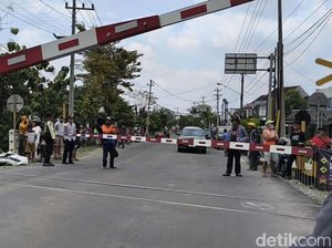 Polisi Ungkap Ada Kelalaian Petugas Palang di Laka Mobil Pemudik Vs KA Polisi Ungkap Ada Kelalaian Petugas Palang di Laka Mobil Pemudik Vs KA