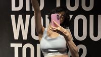 7 Foto Nana eks After School Pamer Otot Perut, Sudah Bersih dari Tato