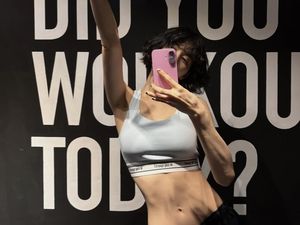 7 Foto Nana eks After School Pamer Otot Perut, Sudah Bersih dari Tato 7 Foto Nana eks After School Pamer Otot Perut, Sudah Bersih dari Tato