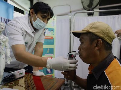 Pemeriksaan Awak Bus dan Armada di Terminal Kalideres