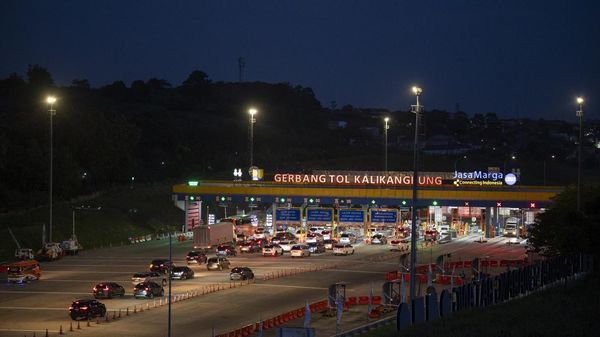 Penampakan Arus Mudik di GT Kalikangkung Semarang