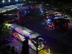 Ingat Jangan Naik Bus Berstiker Ini, Jangan Ya!