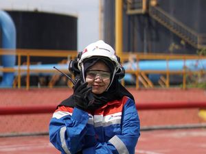 Perwira Pertamina Tetap Amankan Pasokan Energi di Libur Lebaran Perwira Pertamina Tetap Amankan Pasokan Energi di Libur Lebaran