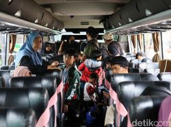Kemnaker Berangkatkan 13.700 Peserta Mudik Gratis