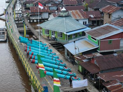 Potret Meriam Karbit untuk Semarakan Idul Fitri di Pontianak