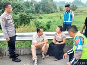 Polisi Periksa Saksi Buntut Pria Tewas Jatuh ke Sungai Usai Cekcok dengan Istri Polisi Periksa Saksi Buntut Pria Tewas Jatuh ke Sungai Usai Cekcok dengan Istri