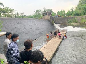 2 Bocah Tewas Tenggelam di Kali Bedog Sleman 2 Bocah Tewas Tenggelam di Kali Bedog Sleman