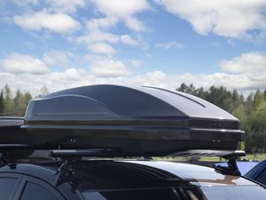 6 Hal yang Harus Diperhatikan Saat Pasang Roof Box untuk Mudik, Jangan Asal!