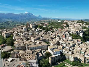 Mau Punya Rumah di Italia? Dijual Hunian Kuno dengan Harga Miring! Mau Punya Rumah di Italia? Dijual Hunian Kuno dengan Harga Miring!