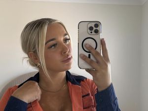 Wanita Pasang Billboard Rp 33 Juta Untuk Cari Sugar Daddy, Tuai Kritikan Wanita Pasang Billboard Rp 33 Juta Untuk Cari Sugar Daddy, Tuai Kritikan