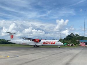 Wings Air Rute Maumere, Ende, Larantuka Batal Terbang Akibat Erupsi Lewotobi Wings Air Rute Maumere, Ende, Larantuka Batal Terbang Akibat Erupsi Lewotobi