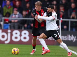 Bek Muda Bournemouth Ini Sebut Salah sebagai Lawan Terberatnya
