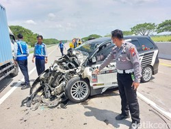 Kecelakaan Beruntun 3 Kendaraan Pemudik di Tol Ngawi, 7 Orang Luka