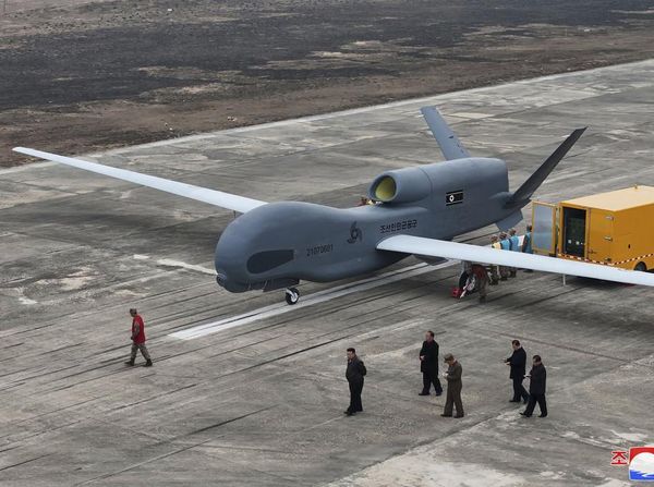 Kim Jong Un Pimpin Uji Coba Drone Militer Korut