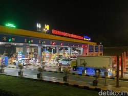 H-4 Lebaran, Mobil Masuk GT Kalikangkung Arah Semarang Mulai Meningkat