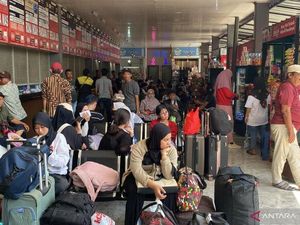 Pemudik di Terminal Kalideres Tembus 4 Ribu, Terbanyak Tujuan Padang-Jateng