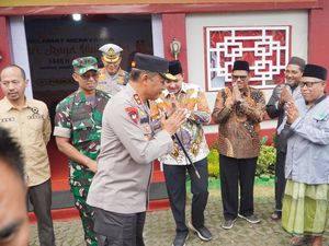 Kapolda Jatim Tinjau Pos Pelayanan Ops Ketupat Semeru 2025 di Pandaan Kapolda Jatim Tinjau Pos Pelayanan Ops Ketupat Semeru 2025 di Pandaan