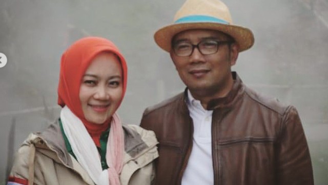 Update Informasi Selebriti InsertLive : Atalia Praratya Akhirnya Pamer Kemesraan dengan Ridwan Kamil Usai Skandal Perselingkuhan
