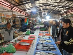 Polisi Sidak Pasar di Batam Pastikan Harga-Stok Bapok Stabil Jelang Lebaran