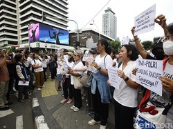 Video: Ketika Suara Ibu Indonesia Tolak UU TNI