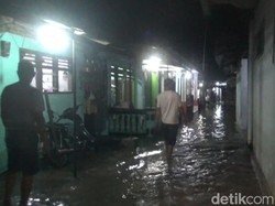 Sungai Kakap Meluap, Puluhan Rumah di Lumajang Terendam Banjir