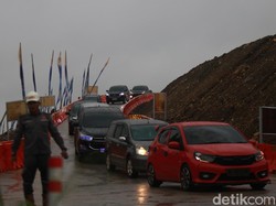 Catat! Mulai Besok Tol Fungsional Tamanmartani Dibuka Searah untuk Arus Balik