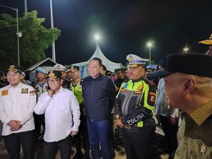 Gubernur Banten Apresiasi Korlantas Mudik Lebaran Lancar: Terasa Bedanya Gubernur Banten Apresiasi Korlantas Mudik Lebaran Lancar: Terasa Bedanya