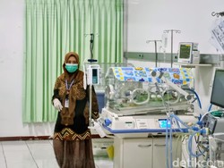 Kondisi Terkini Ibu dan Bayi yang Lahiran di Trotoar Jalan Ponorogo