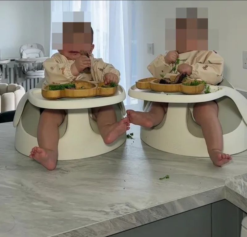 ibu dikecam memberikan bayi 8 bulan makan beefsteak