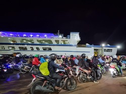 2 Pemudik Jatuh ke Laut Pelabuhan Merak saat Proses Muat Kapal