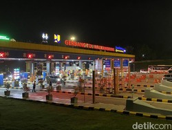 Tol Brebes-Kalikangkung Terapkan One Way Lokal Malam Ini