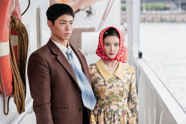 Park Bo Gum dan IU di Drama When Life Give You Tangerines / Foto : x.com/Netflixkr