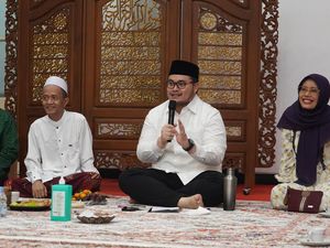 Mas Dhito Pastikan Insentif Guru Madin-Pesantren Tak Terdampak Efisiensi Mas Dhito Pastikan Insentif Guru Madin-Pesantren Tak Terdampak Efisiensi