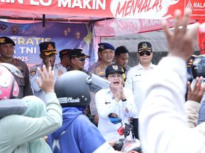 Wali Kota Semarang Sambut Ribuan Pemudik Naik Kapal Perang