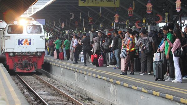 Potret Suasana Mudik H-3 Lebaran di Berbagai Tempat