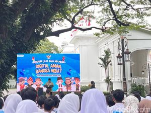 Prabowo Sahkan PP Tata Kelola Sistem Perlindungan Anak di Ruang Digital